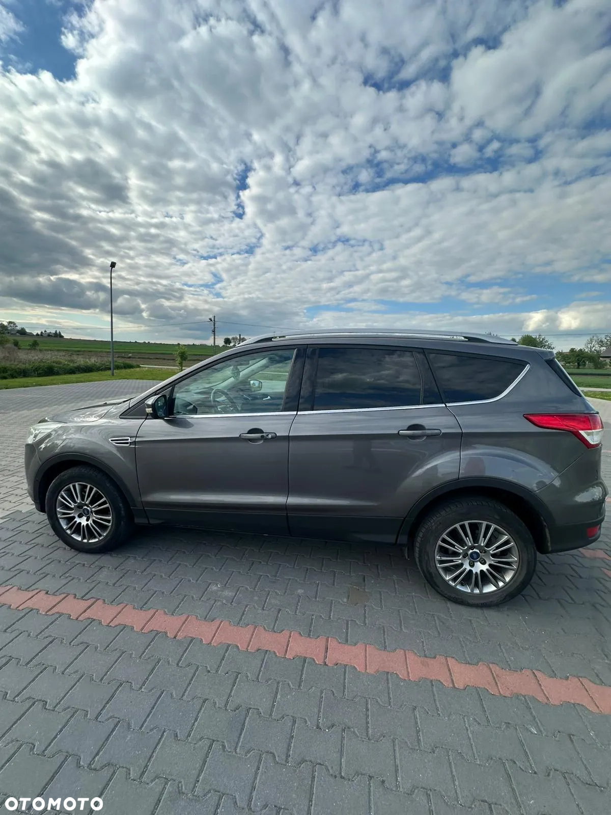 Ford Kuga 2.0 TDCi Titanium - 8