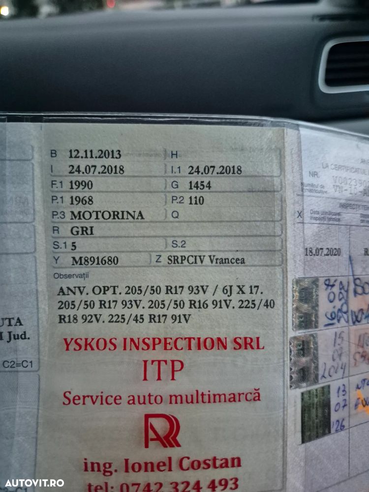 Volkswagen Golf - 4