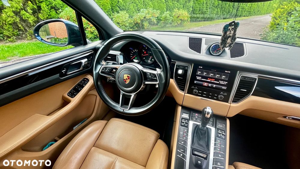 Porsche Macan - 17