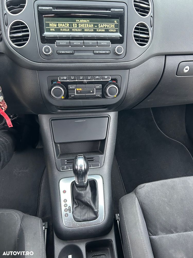 Volkswagen Golf Plus 1.6 TDI DPF DSG Highline - 12