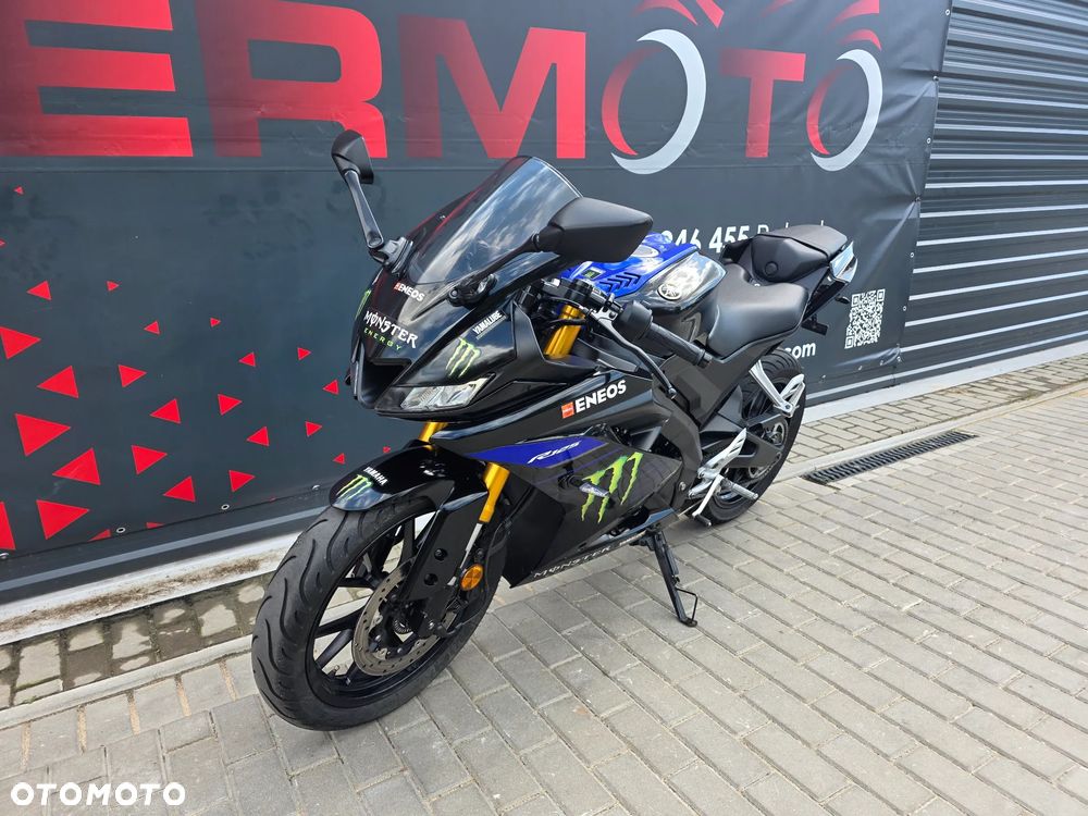 Yamaha YZF - 32