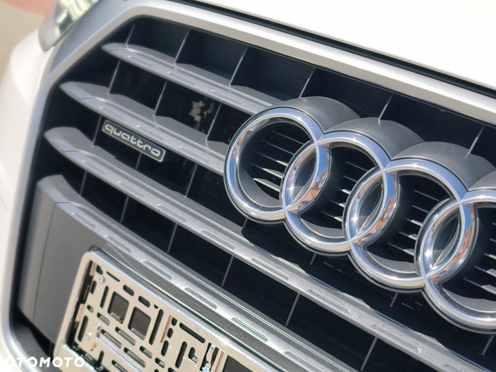 Audi Q3 2.0 TDI Quattro Design S tronic - 4
