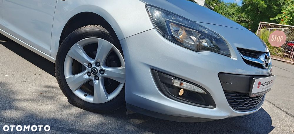 Opel Astra 1.4 Turbo Cosmo - 18