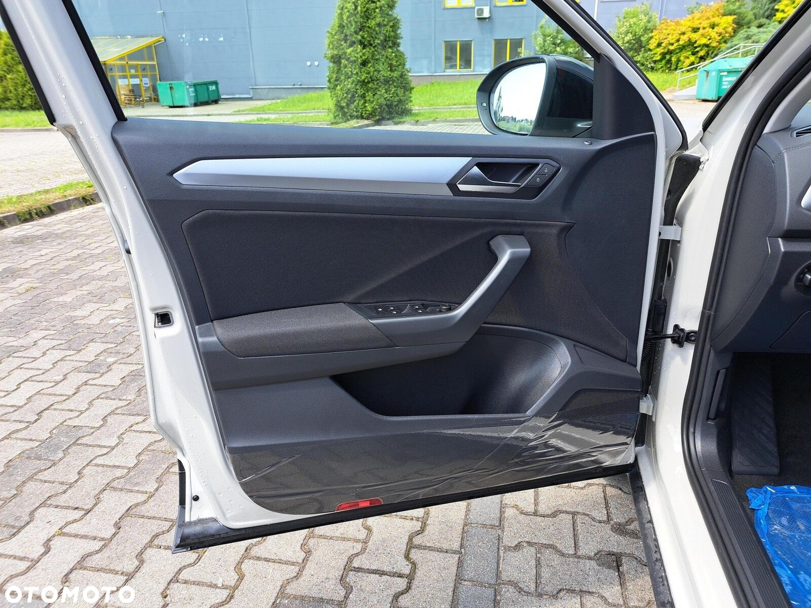 Volkswagen T-Roc 1.5 TSI Life Plus DSG - 10