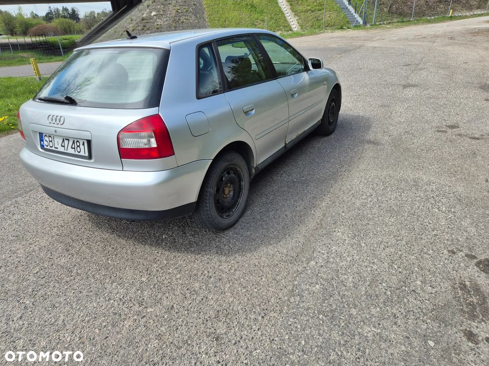 Audi A3 Sportback - 4