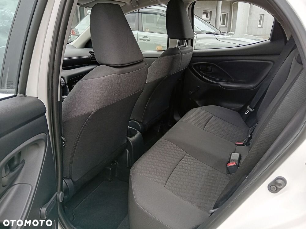 Toyota Yaris 1.5 Comfort CVT - 10