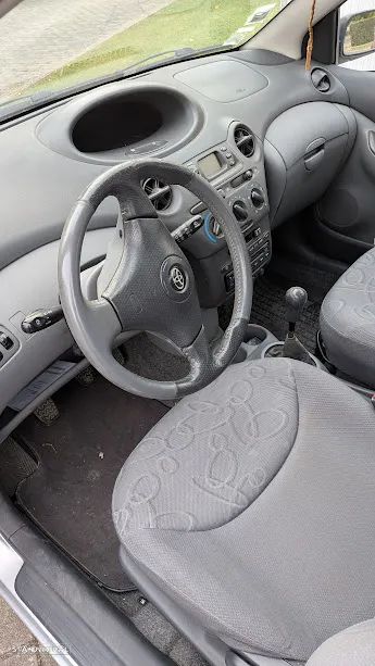 Toyota Yaris 1.0 Luna ABS+CD+AC - 6