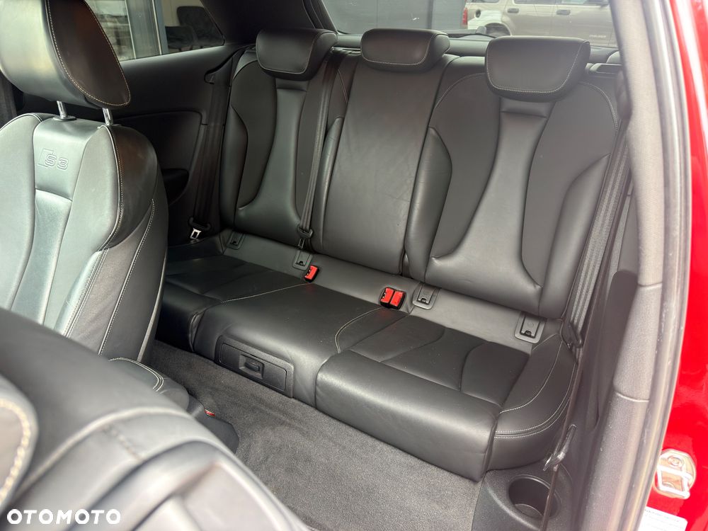 Audi S3 S tronic - 24