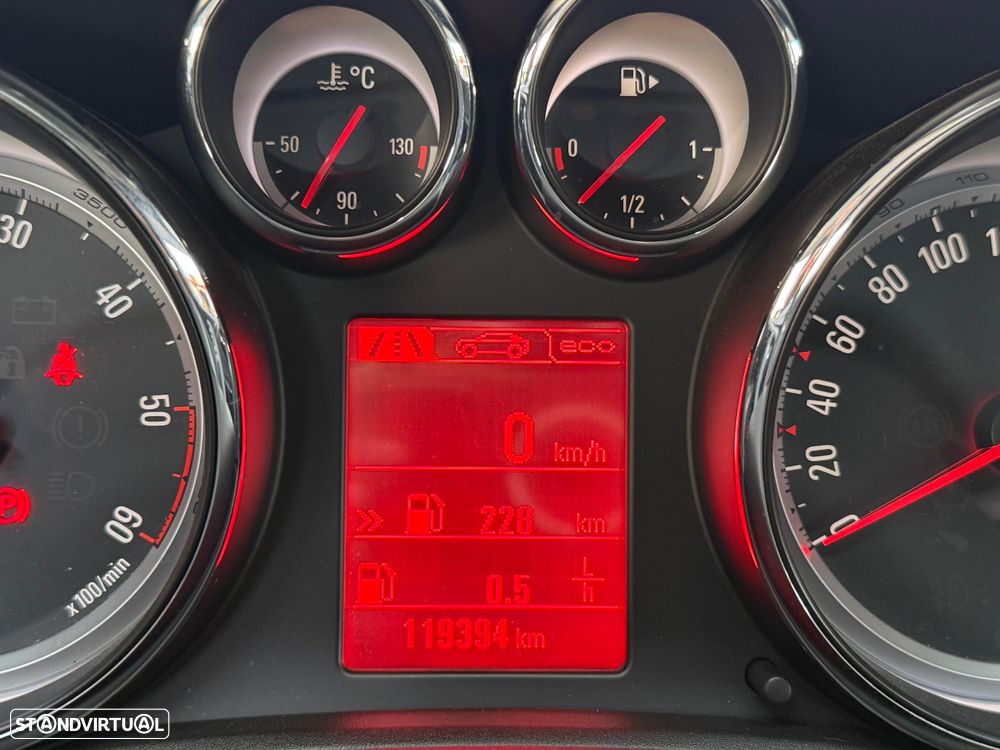 Opel Astra Sports Tourer - 10