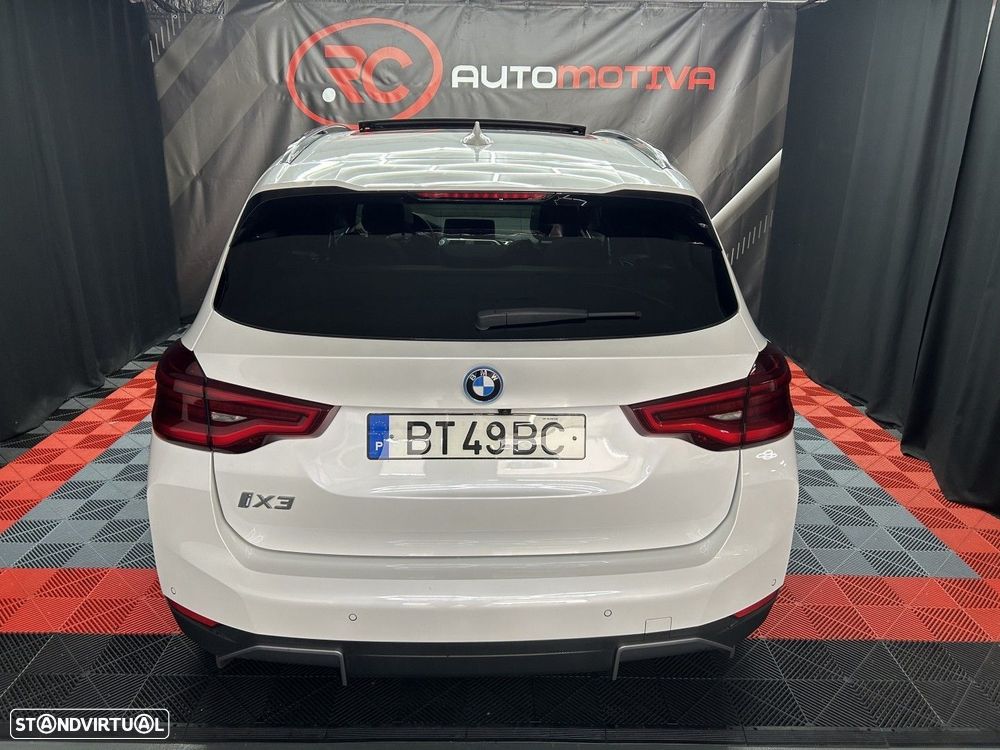 BMW iX3 - 6