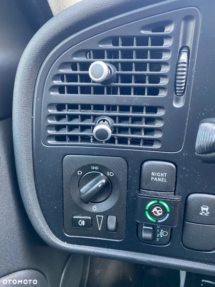 Saab 9-5 2.3T Linear Griffin Edition - 10