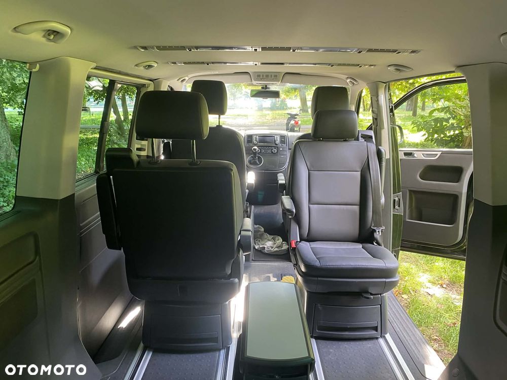 Volkswagen Multivan - 14