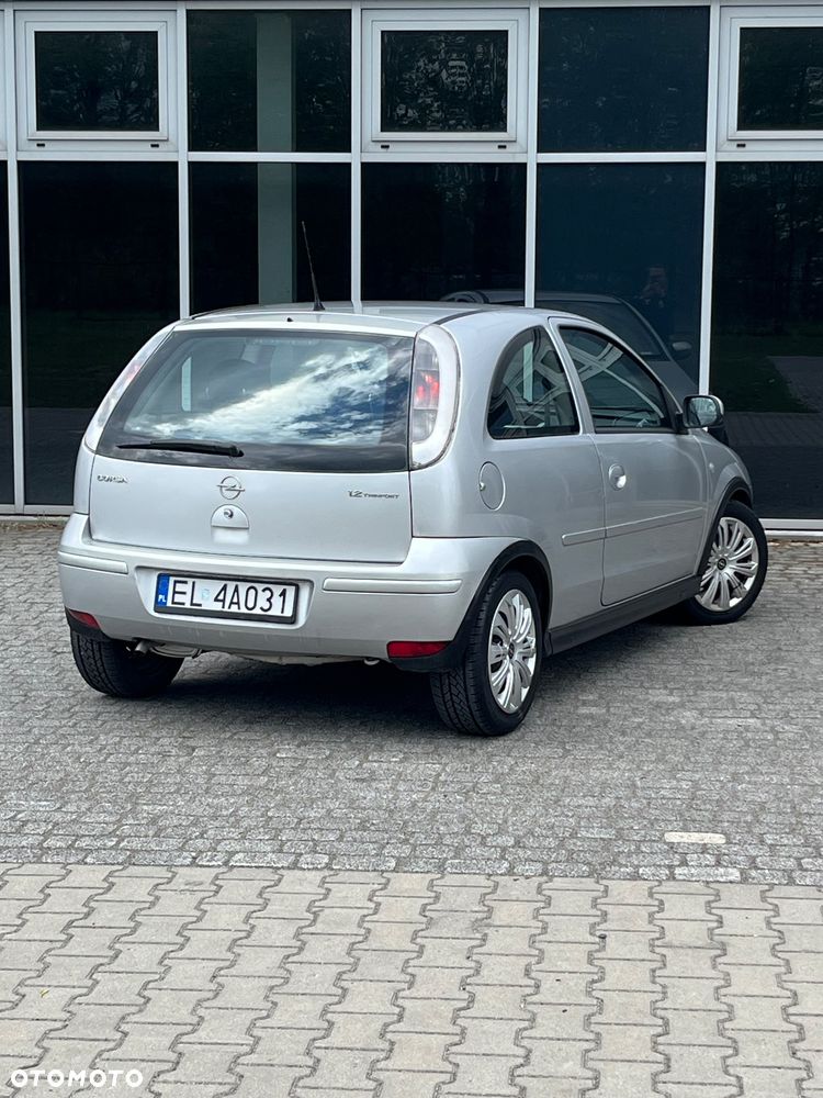 Opel Corsa 1.2 16V Sport EasyTronic - 16