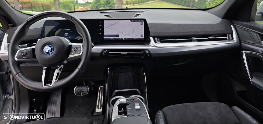 BMW iX2 xDrive30 Pack Desportivo M Pro - 24