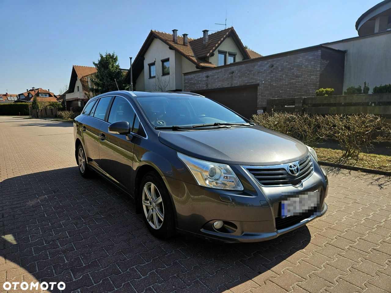 Toyota Avensis Combi 2.0 D-4D - 2