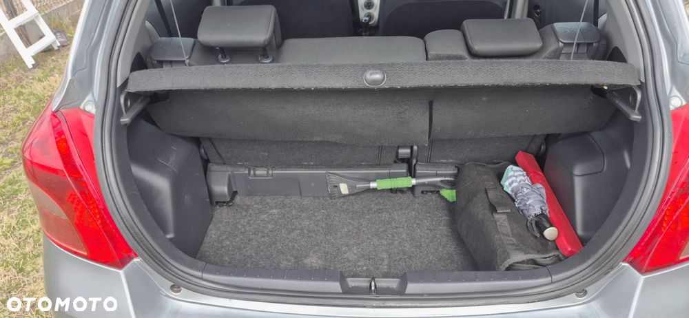 Toyota Yaris 1.3 VVT-i Luna - 20