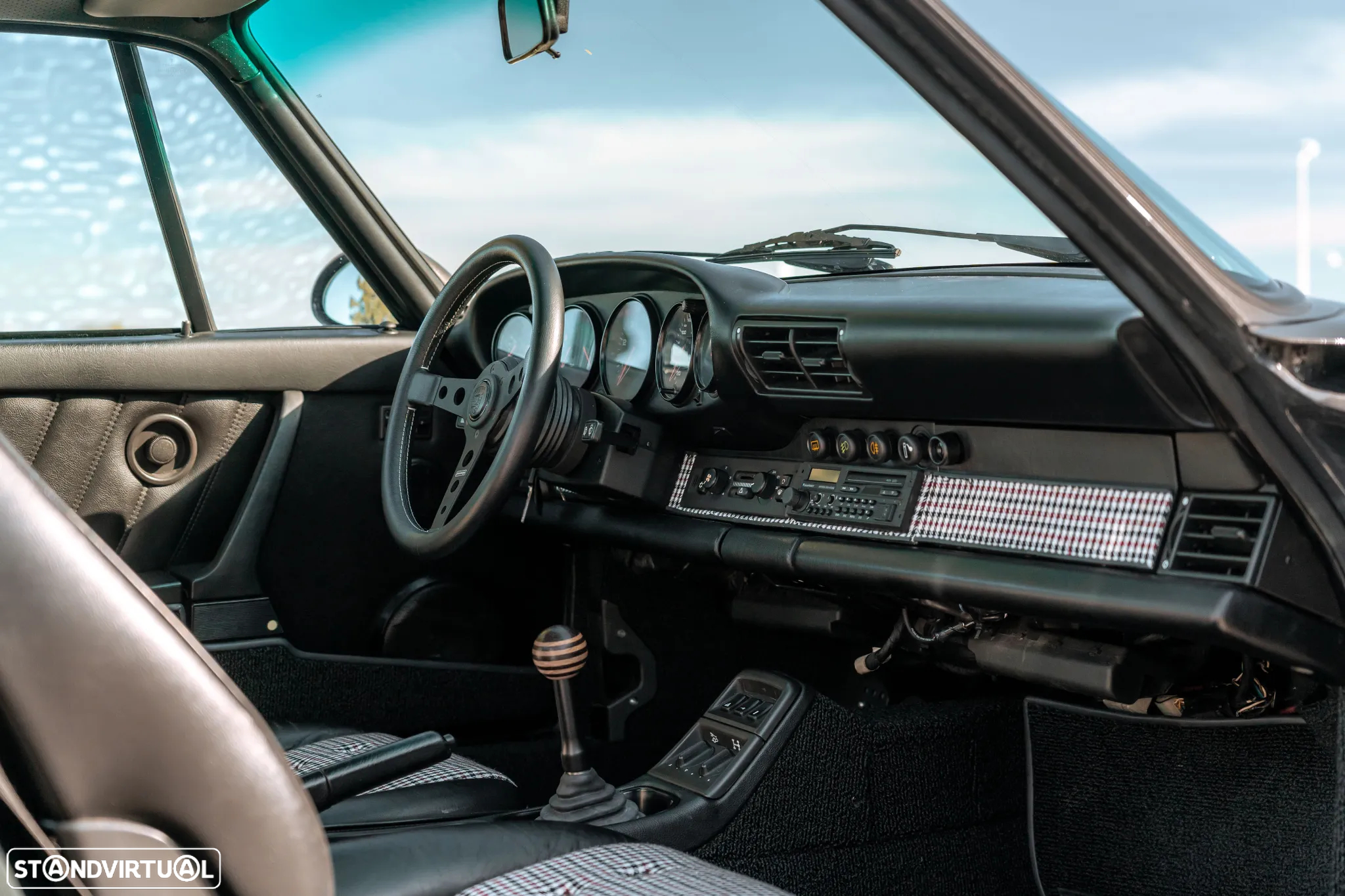 Porsche 911 (964) Coupé 3.6 Carrera 4 - 29