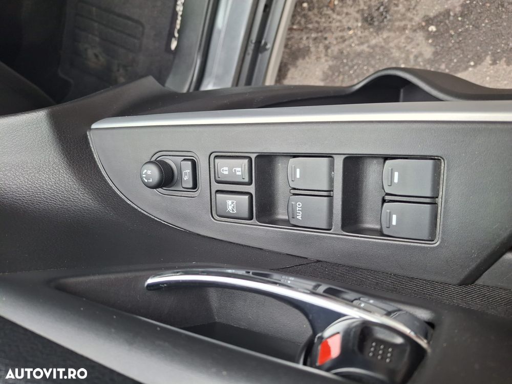 Suzuki S-Cross 1.0 Passion - 13