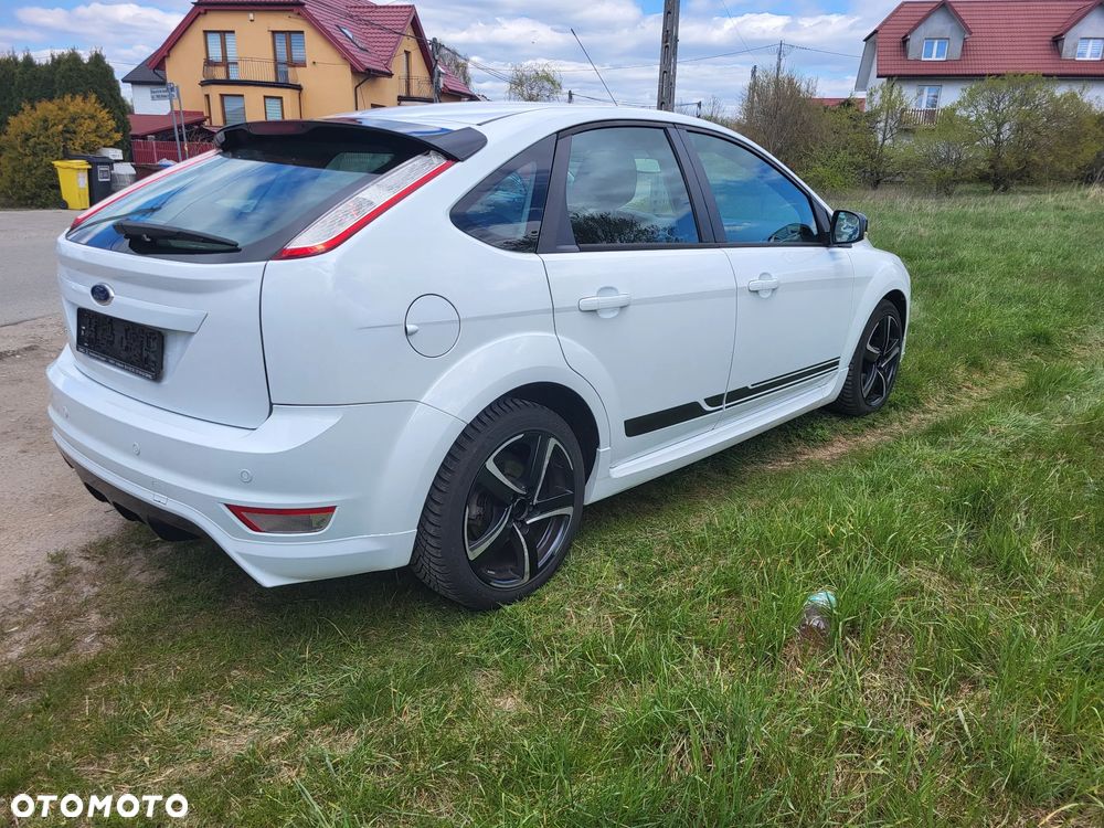 Ford Focus 1.8 Titanium - 5