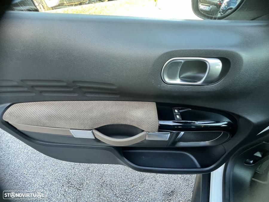 Citroën C4 Cactus 1.2 PureTech Shine Pack - 18