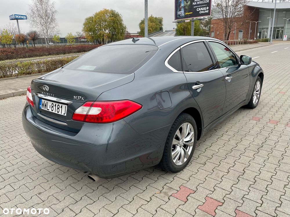 Infiniti M M37 - 7