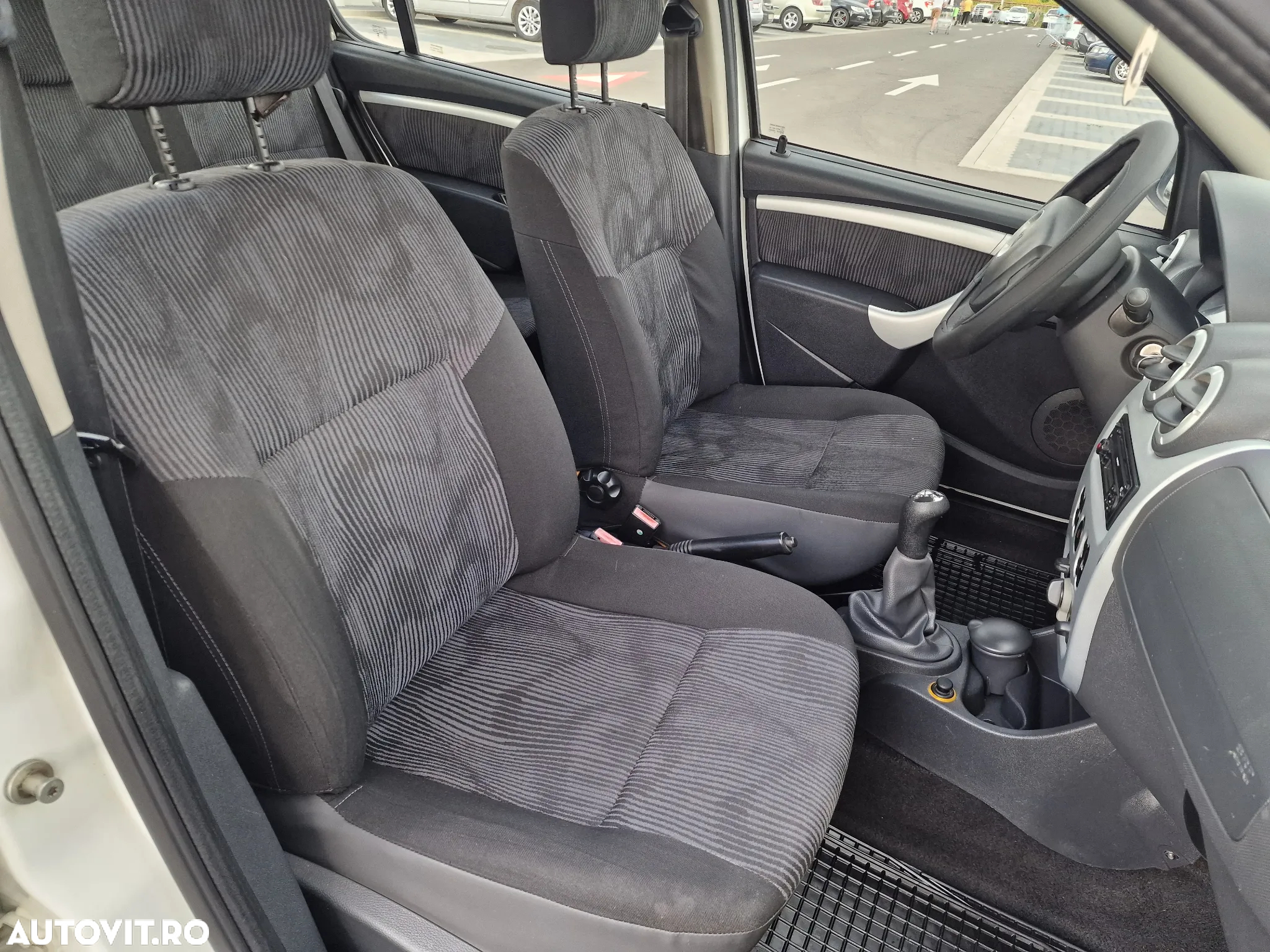 Dacia Sandero 1.4 MPI Laureate - 11