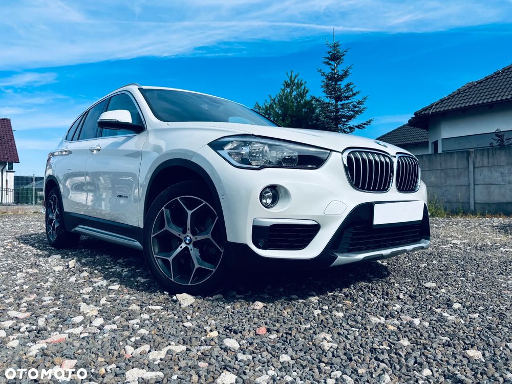 BMW X1 xDrive25i Advantage - 2