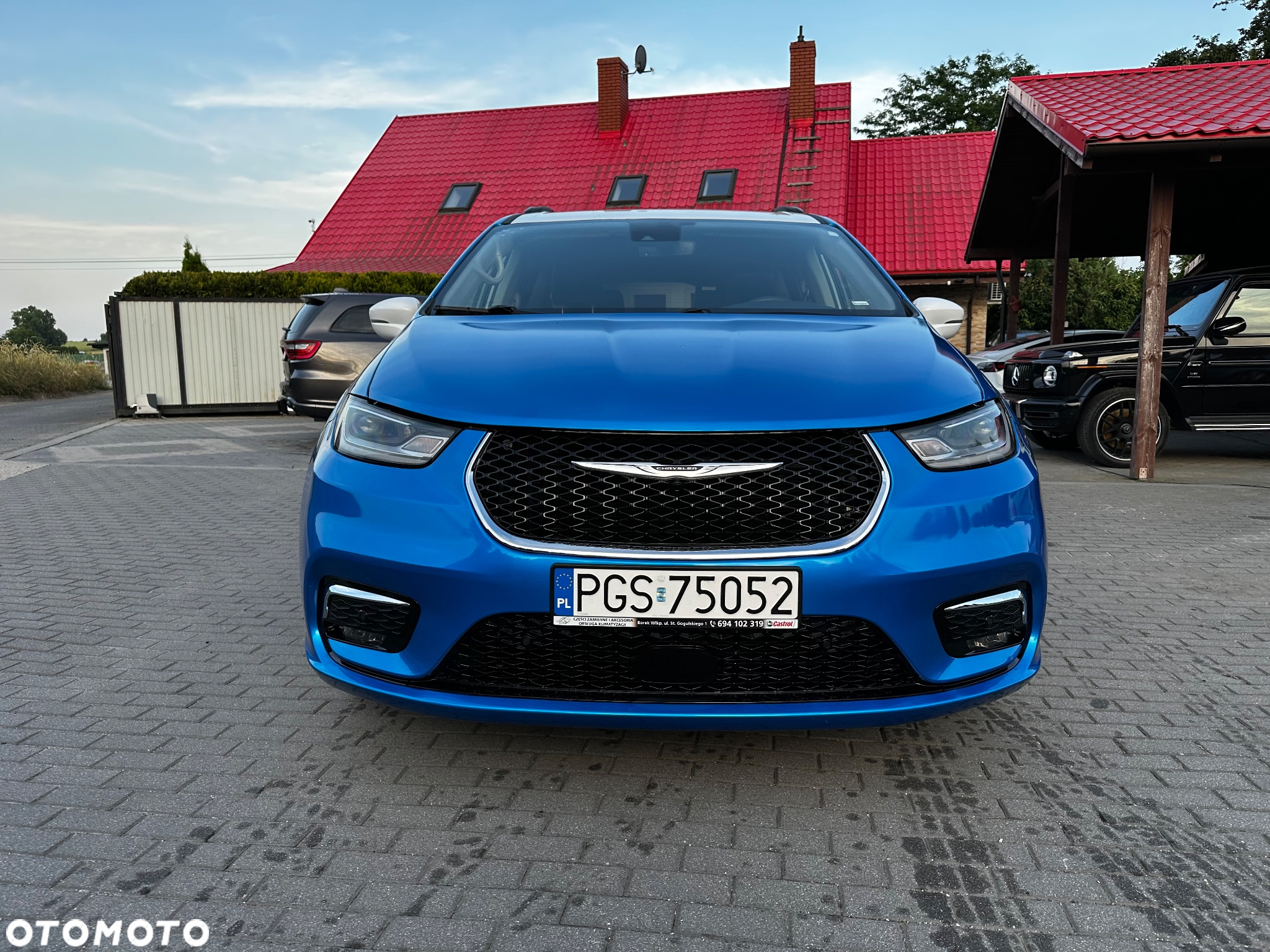 Chrysler Pacifica - 2