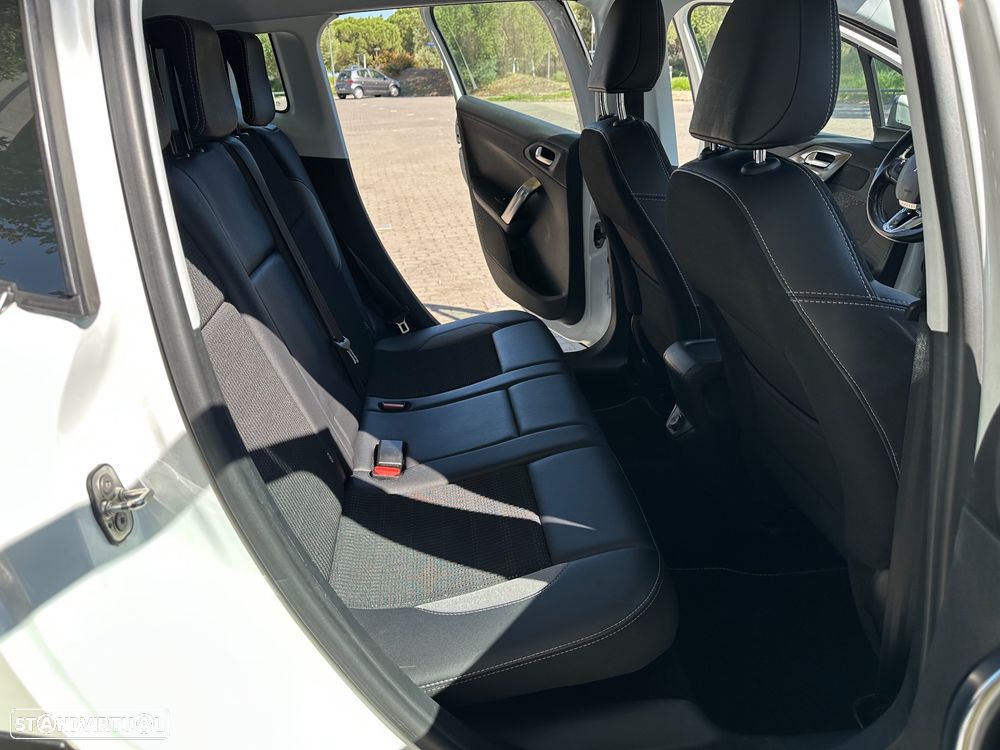 Peugeot 2008 PureTech 110 Stop&Start EAT6 Allure - 13