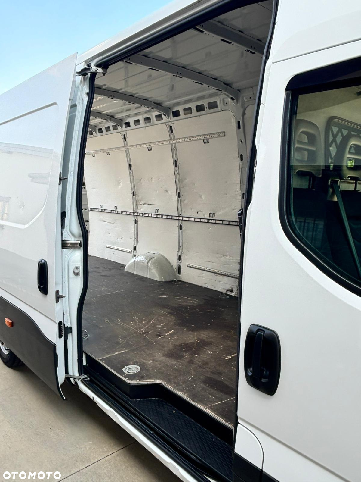 Iveco 35S16 Długi Blaszak/Maxi Furgon L4H2 - 10