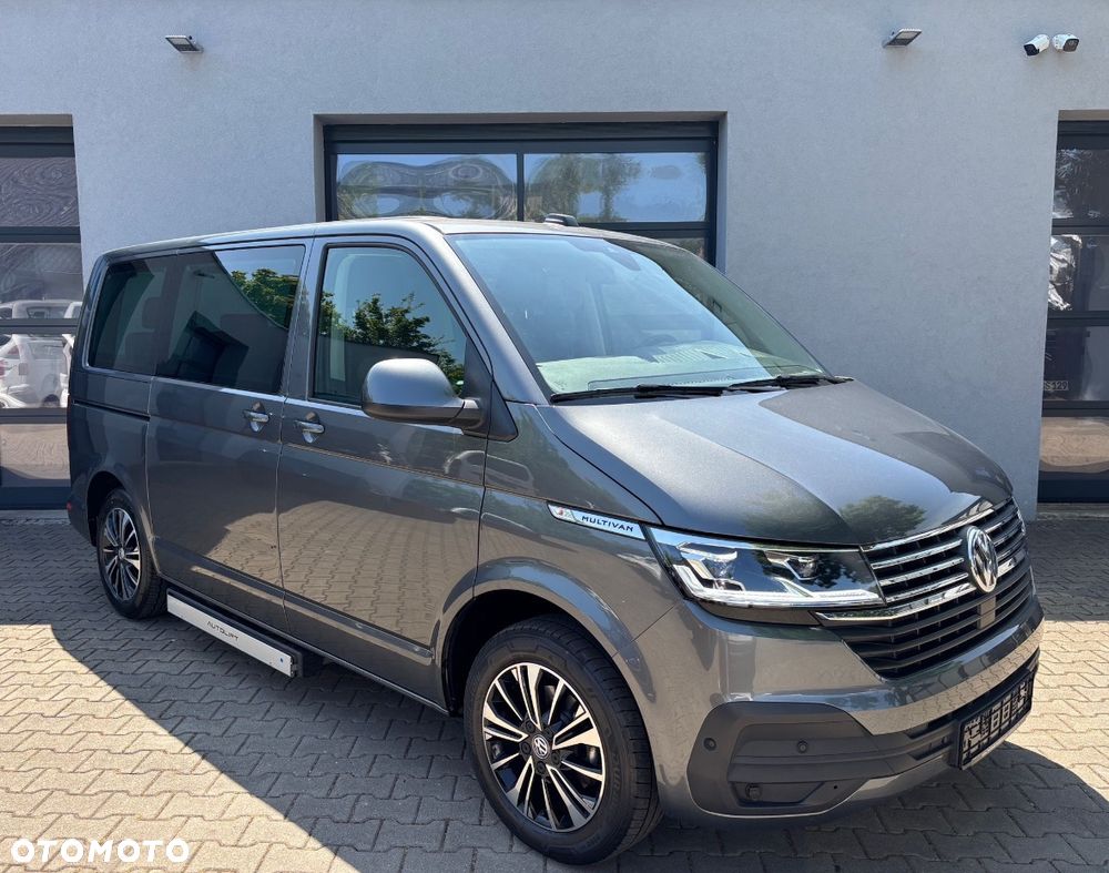 Ford Tourneo Custom - 11