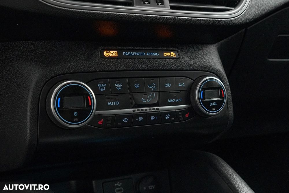 Ford Focus 1.5 EcoBlue Start-Stopp-System Aut. TITANIUM STYLE - 20