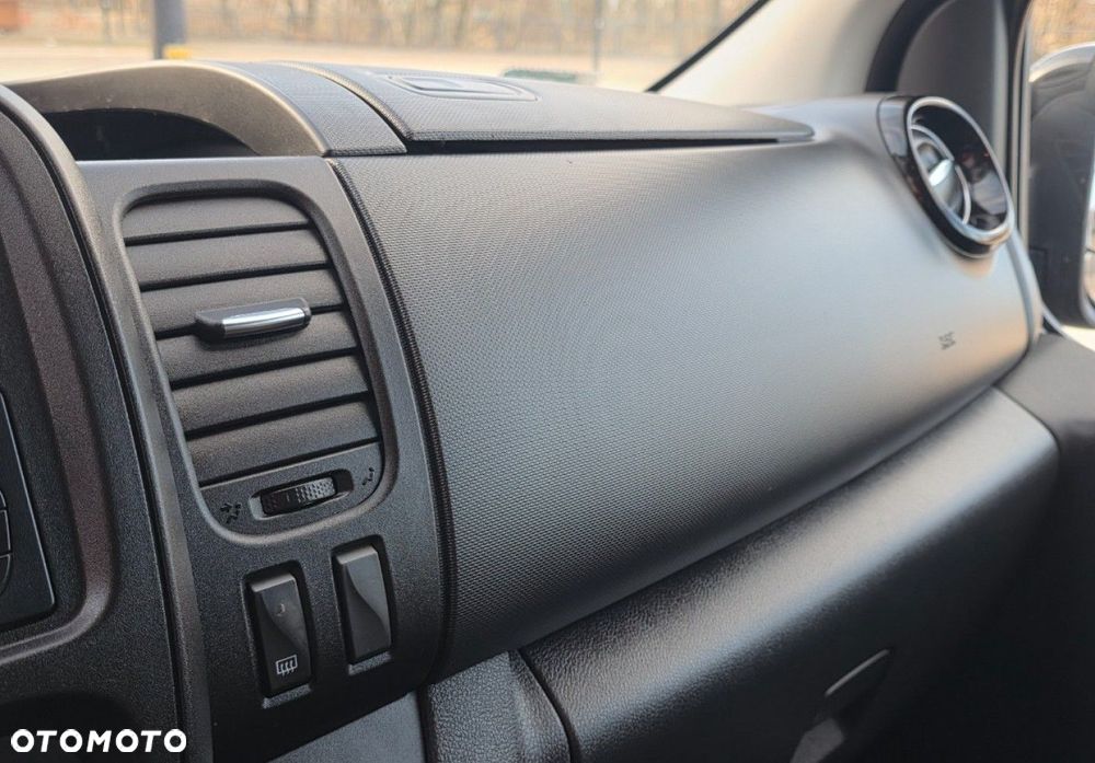 Renault Trafic - 18