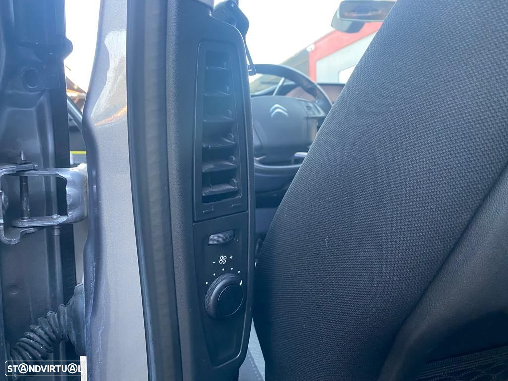 Citroën Grand C4 Spacetourer 1.5 BlueHDi Feel EAT8 - 25