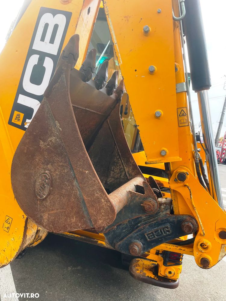 JCB 3 CX - 4