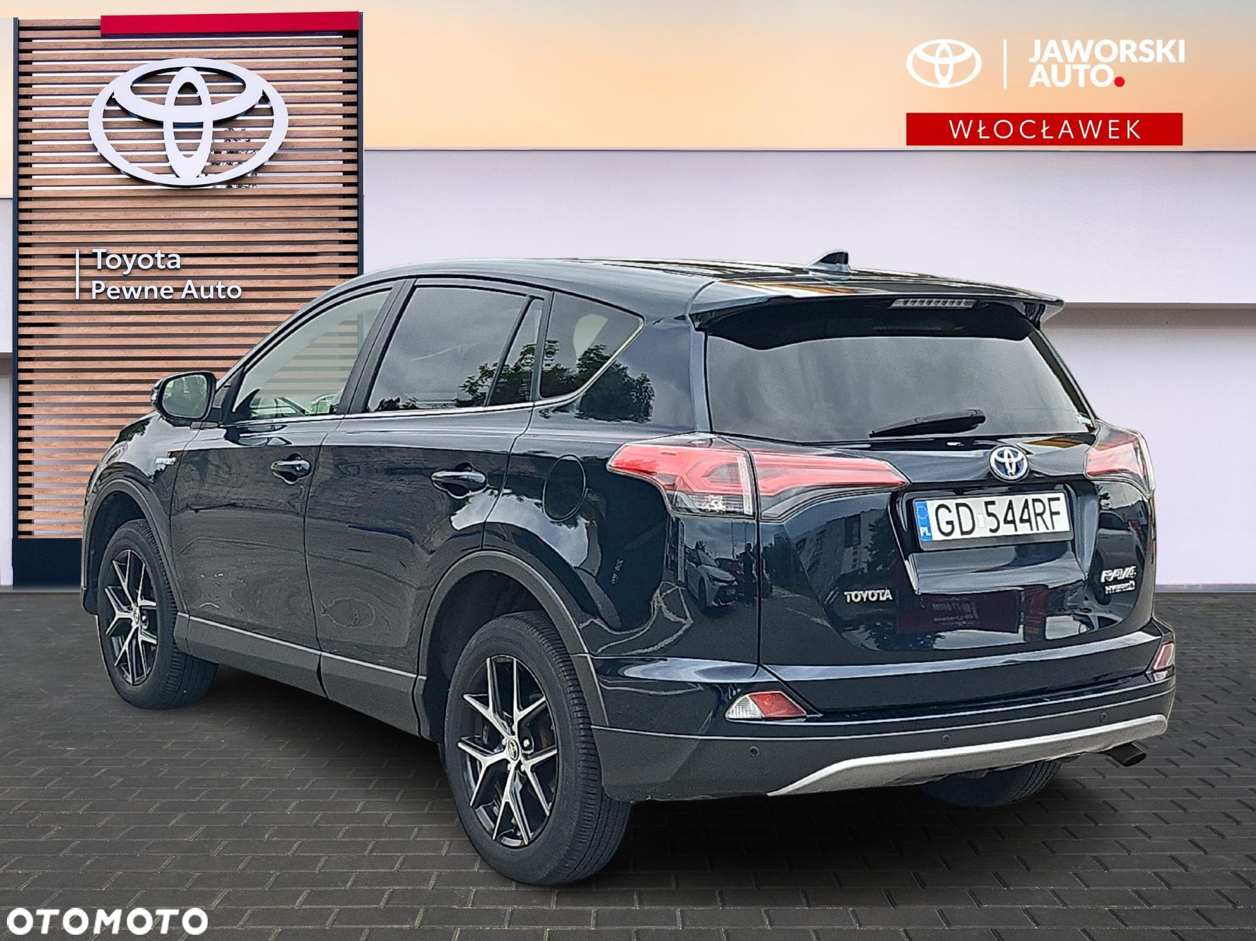 Toyota RAV4 - 3