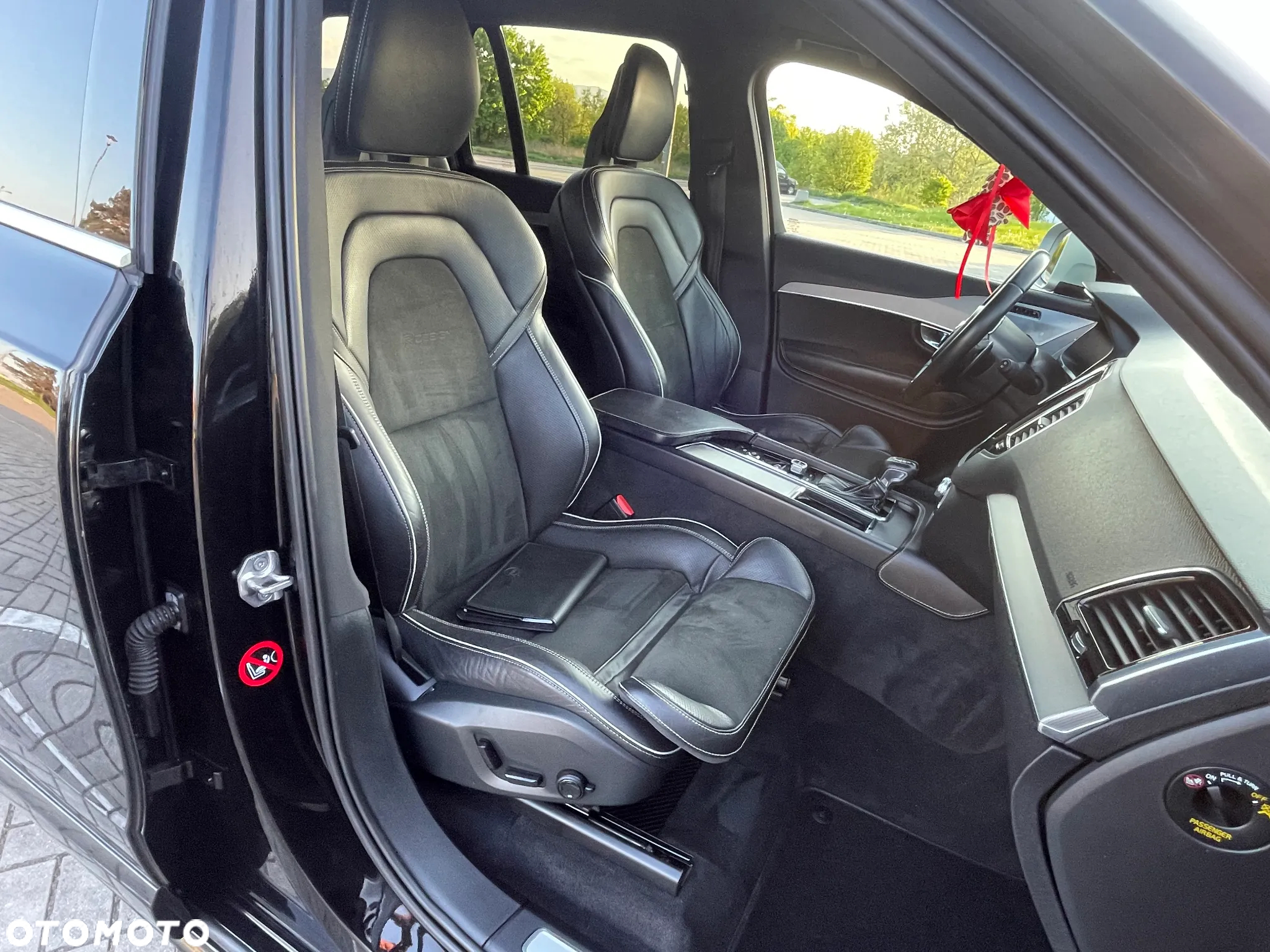 Volvo XC 90 D5 AWD R-Design - 18