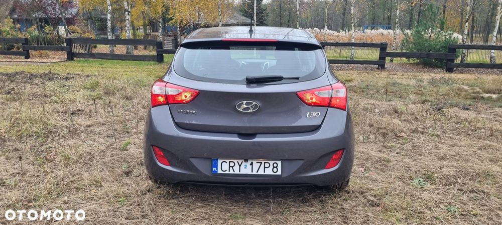 Hyundai i30 1.4 Passion Plus - 9