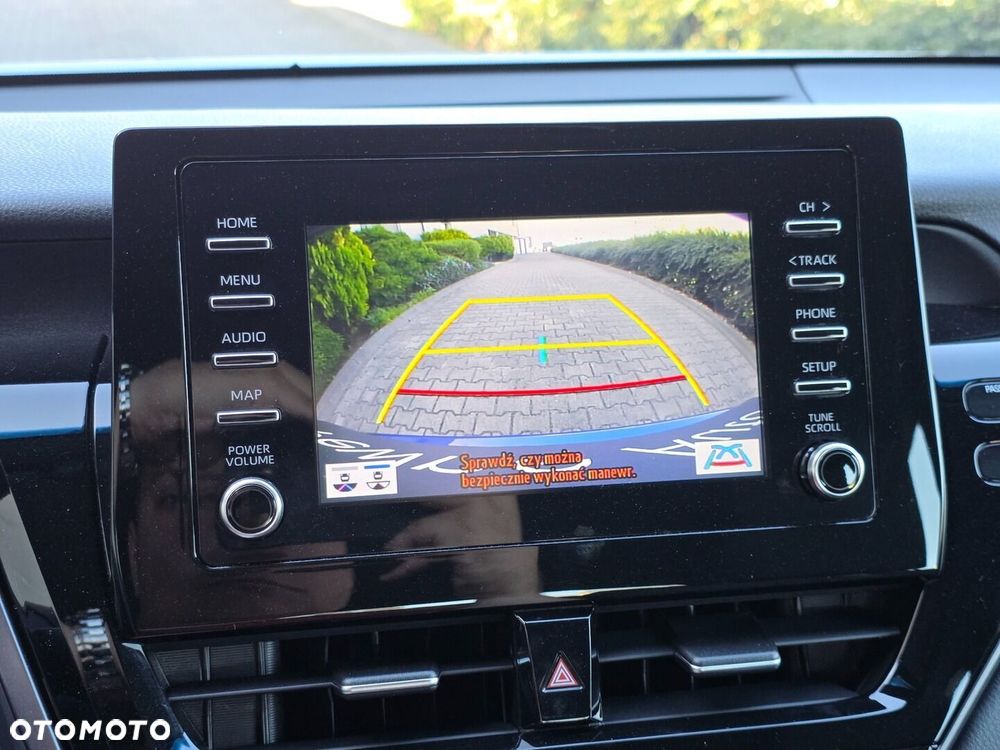 Toyota Camry 2.5 Hybrid Comfort CVT - 12