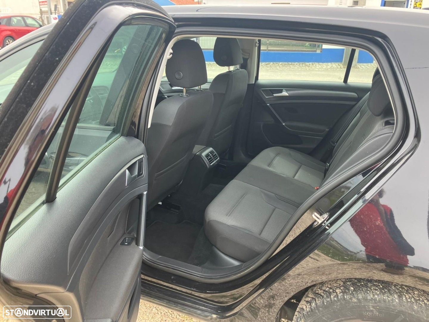VW Golf 1.6 TDI Confortline - 7