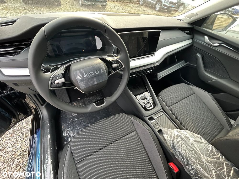Skoda Octavia 1.5 TSI mHEV Drive Selection DSG - 12