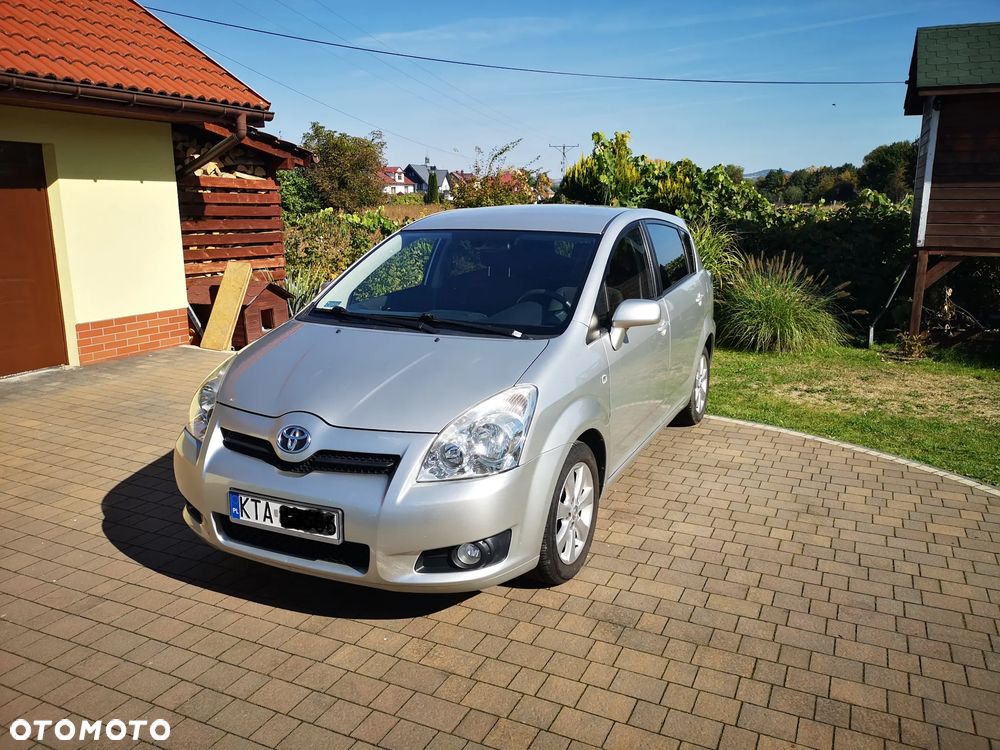 Toyota Corolla Verso 2008 photo 2
