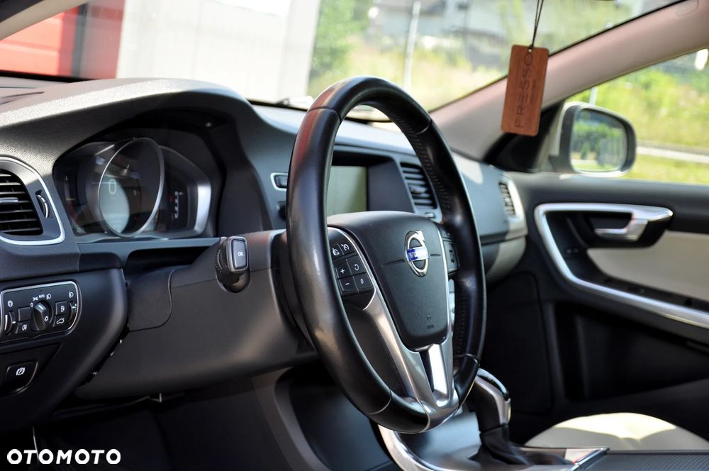 Volvo V60 D3 Geartronic Linje Business - 23