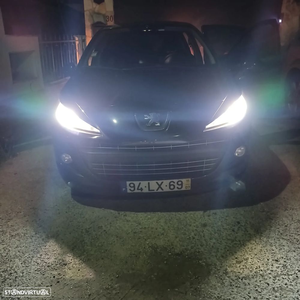Peugeot 207 1.4 HDi Sport - 10