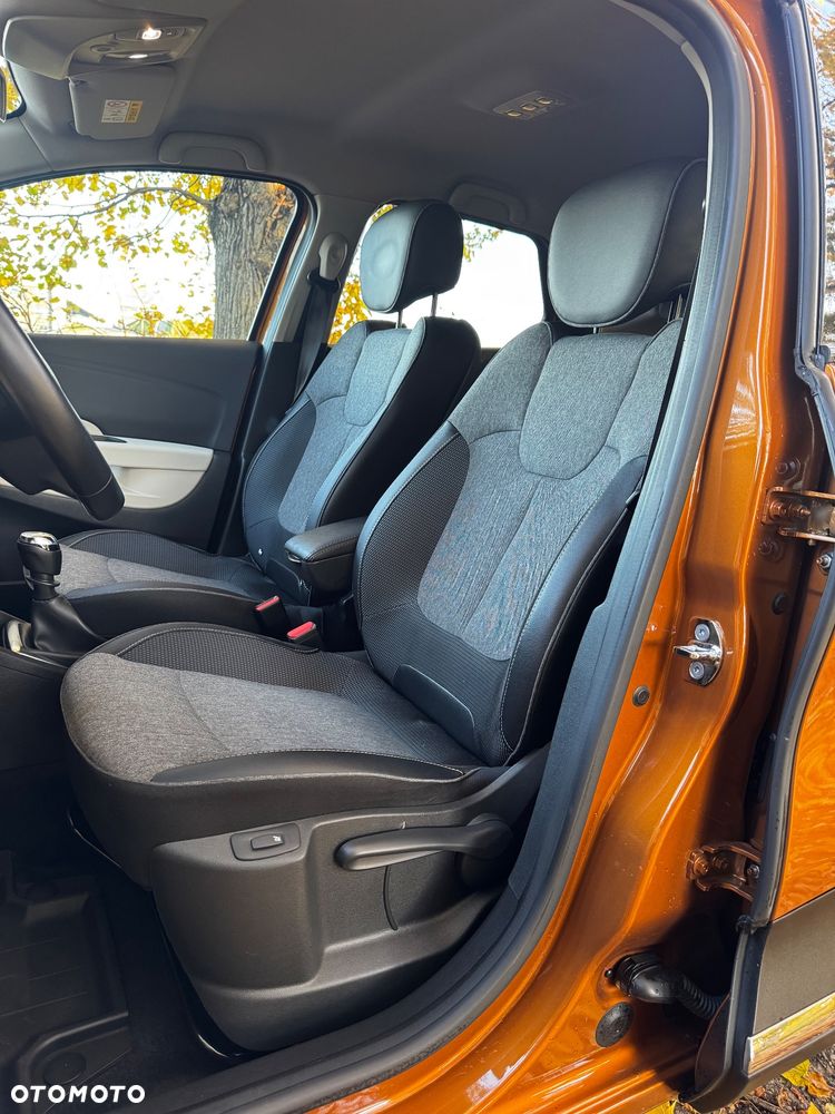 Renault Captur 1.2 Energy TCe XMOD - 23