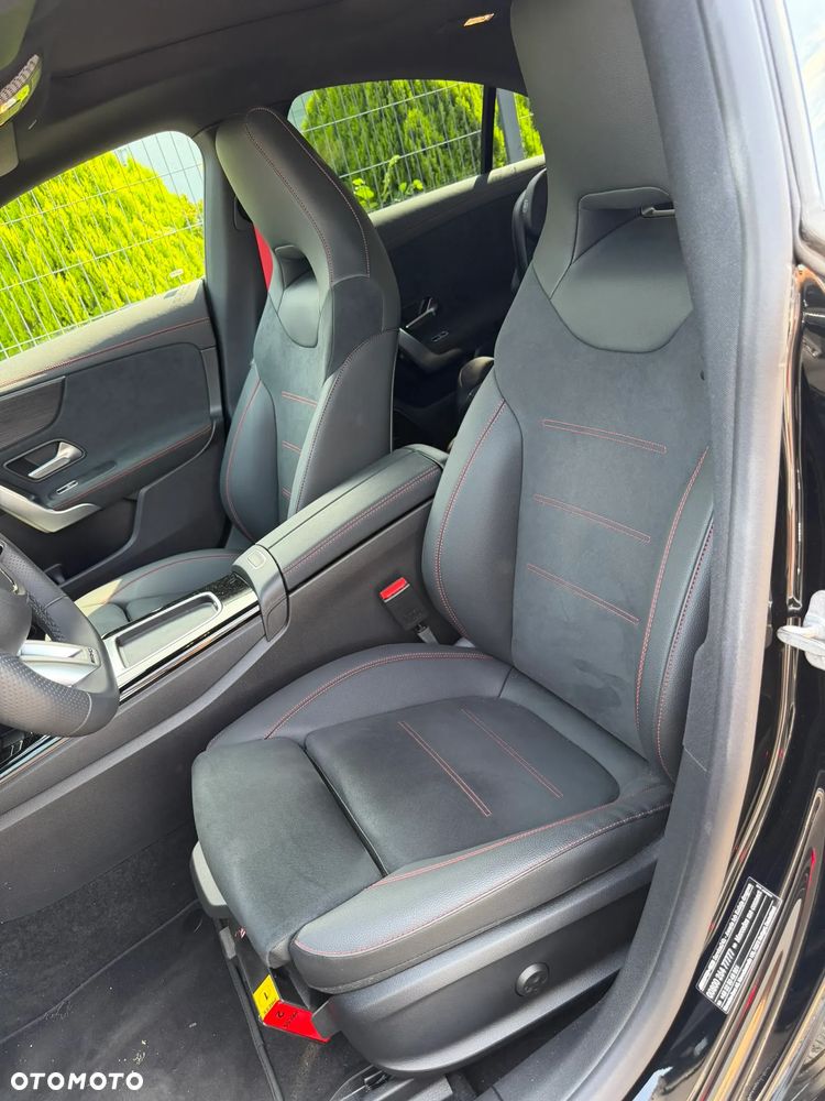 Mercedes-Benz CLA AMG 35 mHEV 4-Matic 8G-DCT - 16