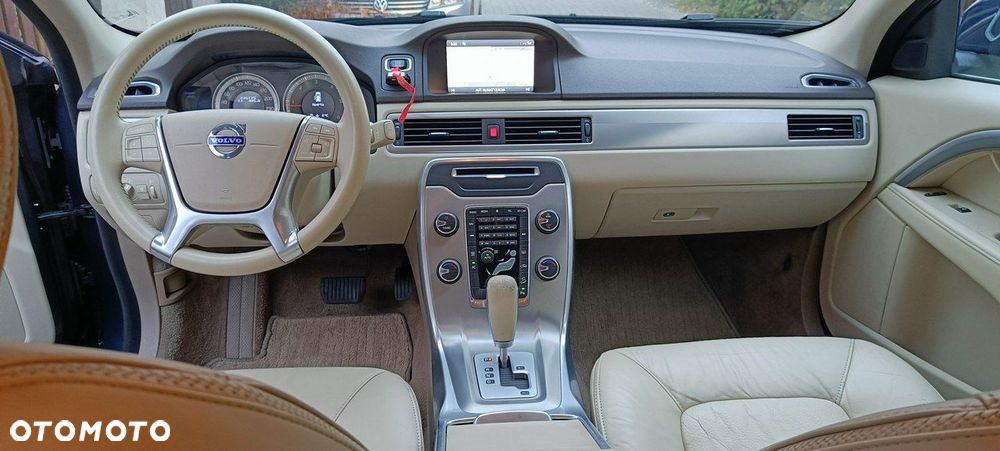 Volvo XC 70 D5 AWD Dynamic Momentum - 13