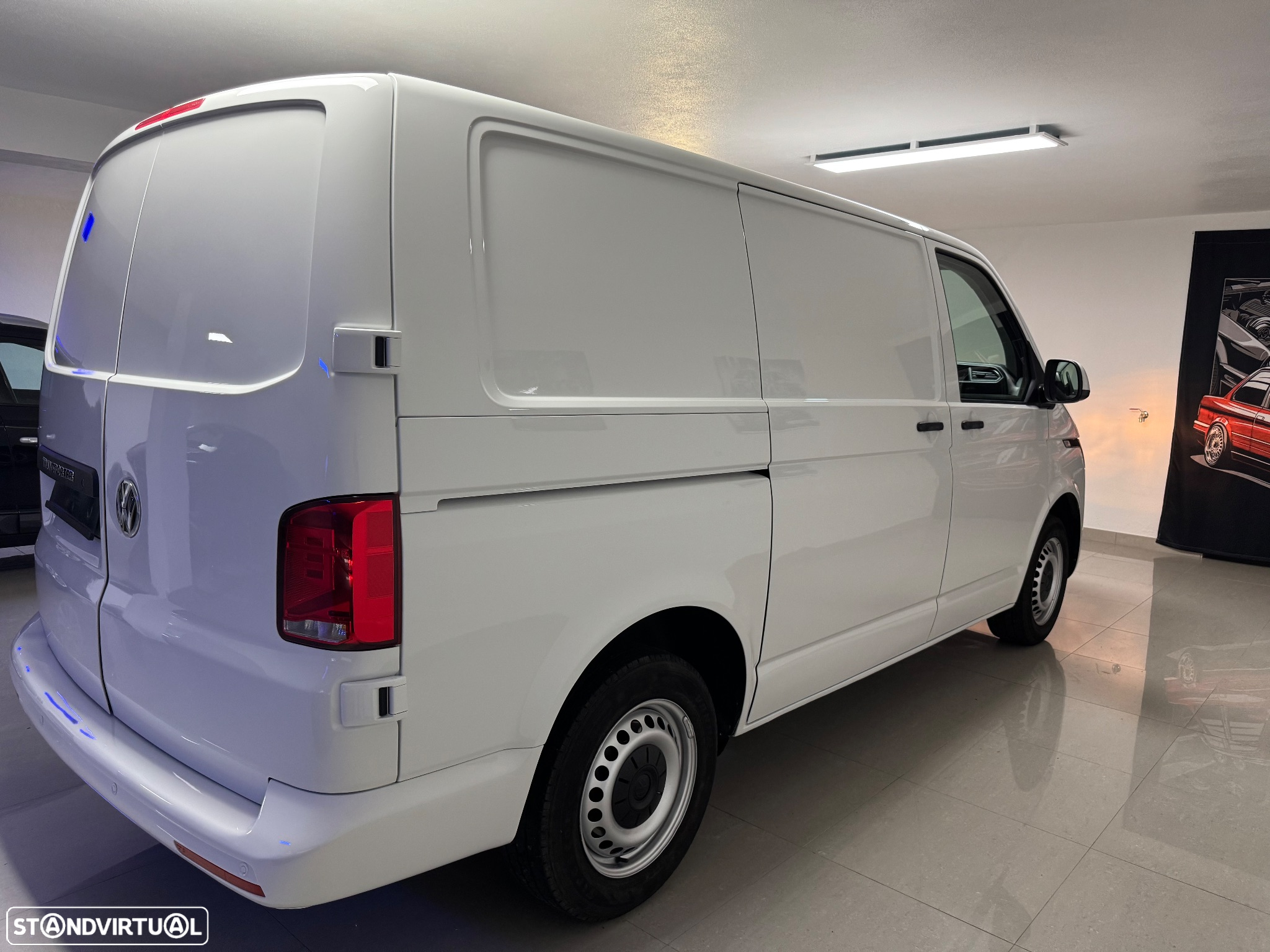 VW TRANSPORTER 2.0 TDI C/IVA BUSINESS AC OCASIÃO - 4