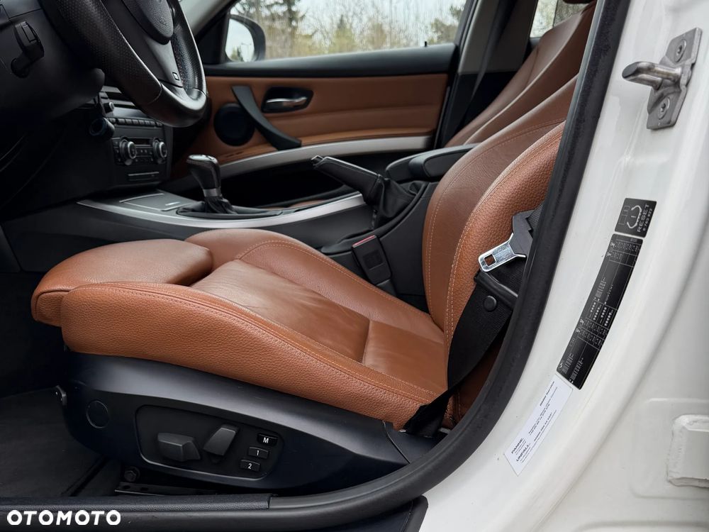 BMW Seria 3 320d - 10