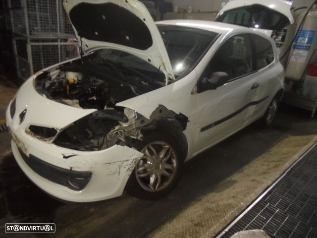 Carro MOT: K9K768 Cxvel: JH3189 JH3S58 RENAULT CLIO 3  2008 1.5Dci 68CV 3P BRANCO DIESEL - 3